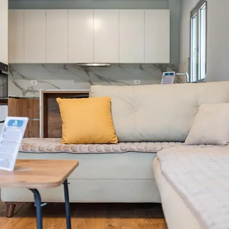 Beni's By Ps Daire *