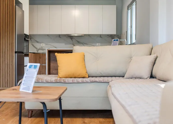 Beni's By Ps Daire *