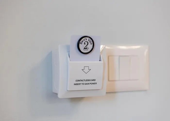 Beni's By Ps * Golem