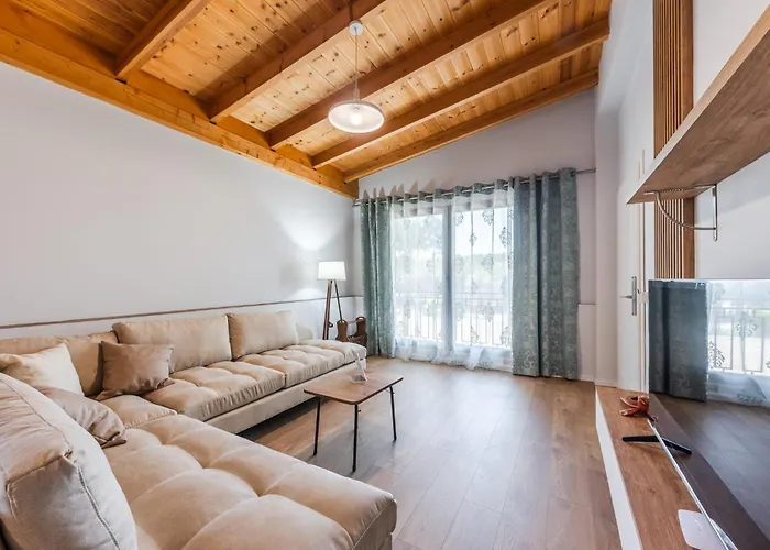 Beni's By Ps Daire *